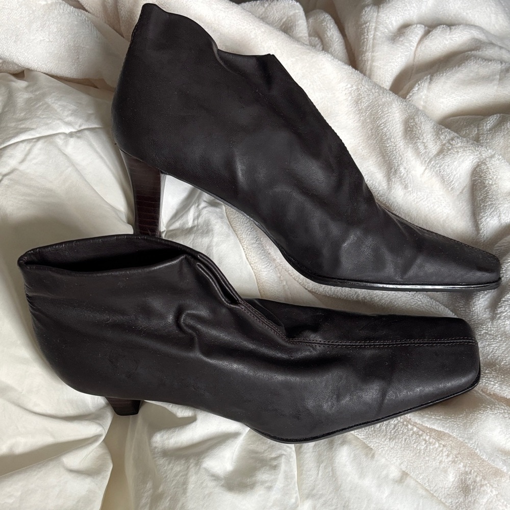 Diba Black Heeled Squared Toe Boots